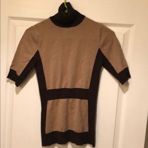 Short sleeves turtleneck